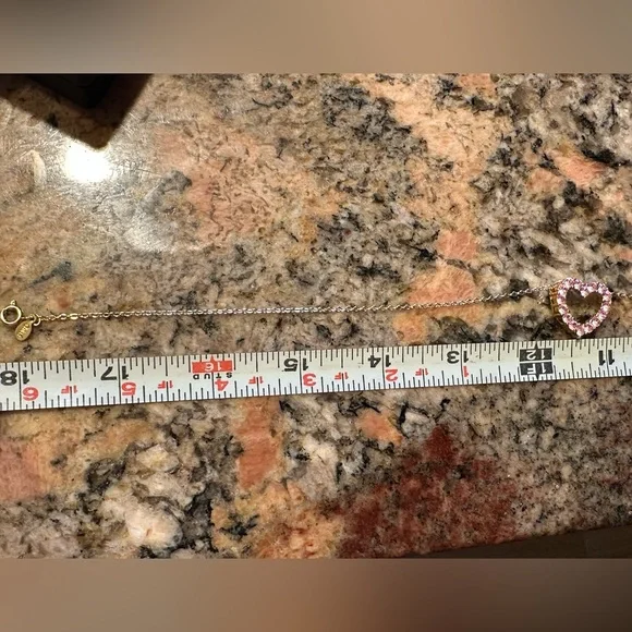 Joan Rivers pink rhinestone heart pendant with gold-tone 18” chain - Picture 6 of 6